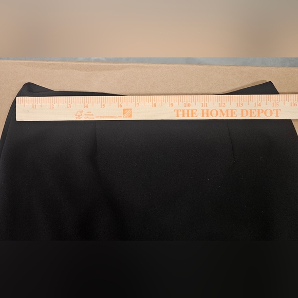 Michele Pencil Skirt Size 10 Black Ruffle Accents Office Attire Formal Workwear - Picture 9 of 12